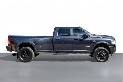2021 RAM 3500 Tradesman Crew Cab 4x4 8' Box