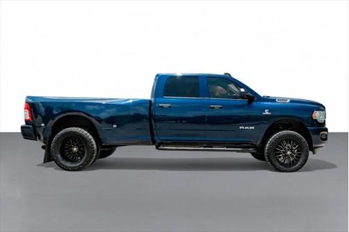 2020 RAM 3500 Tradesman Crew Cab 4x4 8' Box