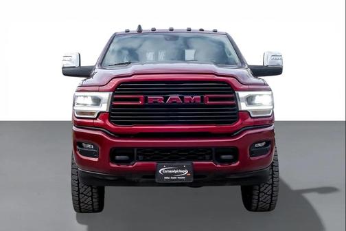 2024 RAM 3500 Laramie Crew Cab 4x4 8' Box
