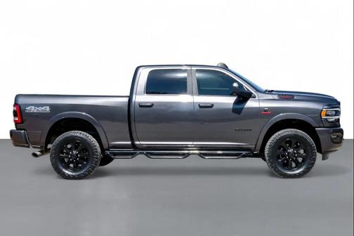 2022 RAM 2500 Laramie Crew Cab 4x4 6'4' Box