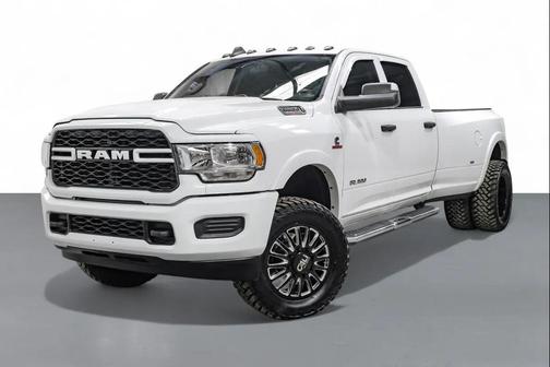 2020 RAM 3500 Tradesman Crew Cab 4x4 8' Box