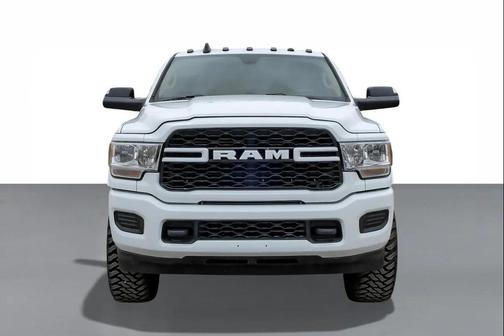 2020 RAM 3500 Tradesman Crew Cab 4x4 8' Box