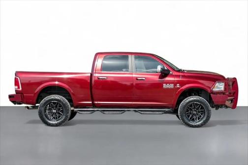 2018 RAM 2500 Laramie Crew Cab 4x4 6'4' Box