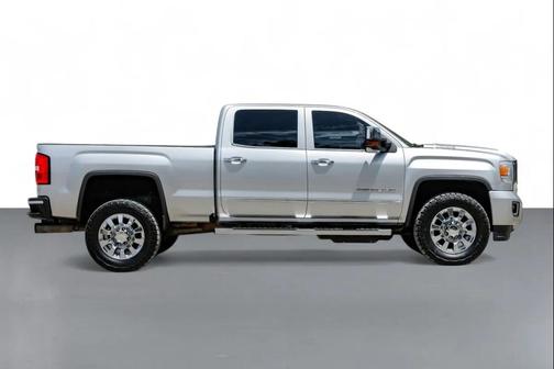 2017 GMC Sierra 2500 Denali