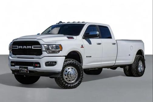 2022 RAM 3500 Laramie Crew Cab 4x4 8' Box