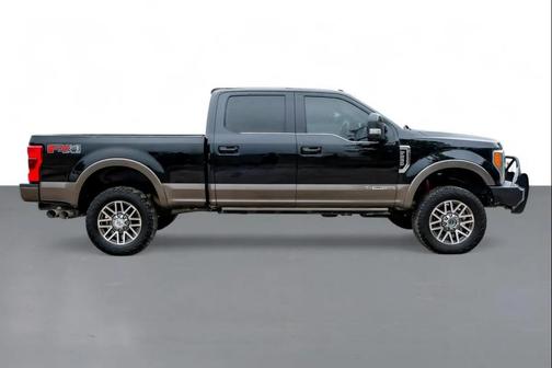 SHADOW BLACK 2017 Ford F-250 King Ranch
