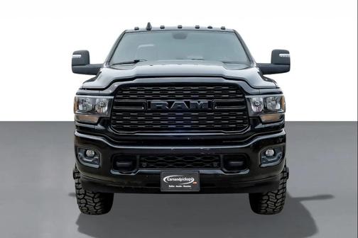 2023 RAM 3500 Big Horn Crew Cab 4x4 8' Box