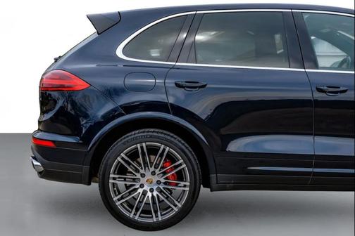 2018 Porsche Cayenne Turbo