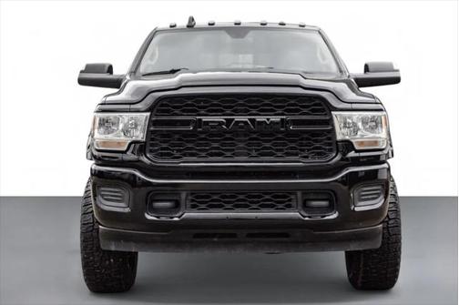 2020 RAM 2500 Tradesman Crew Cab 4X4 6'4' Box
