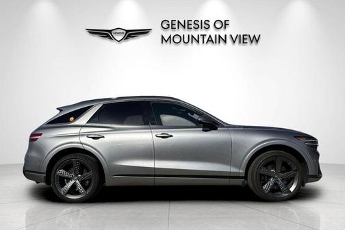 Savile Silver 2023 Genesis GV70 2.5T