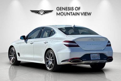 Uyuni White 2026 Genesis G70 2.5T