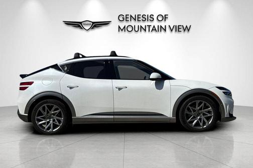 Uyuni White 2023 Genesis GV60 Advanced