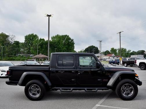 Photo 2 of 18 of 2020 Jeep Gladiator Rubicon