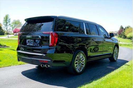 2023 GMC Yukon XL Denali Ultimate