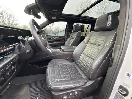 2024 Cadillac Escalade Sport Platinum