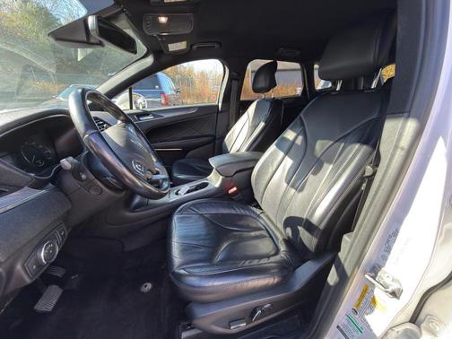 2019 Lincoln MKC Select