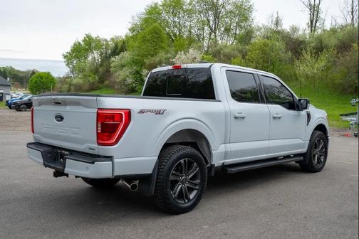 Space White Metallic 2022 Ford F-150 XLT