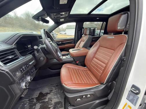 2023 GMC Yukon XL Denali Ultimate