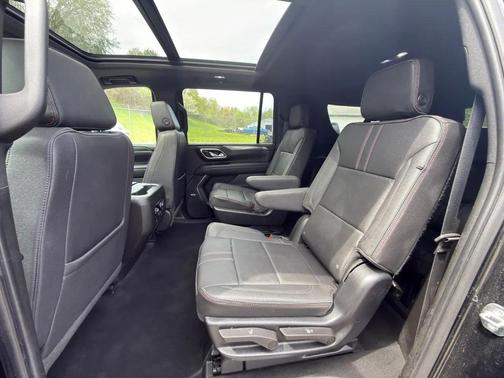 Black 2023 Chevrolet Suburban RST