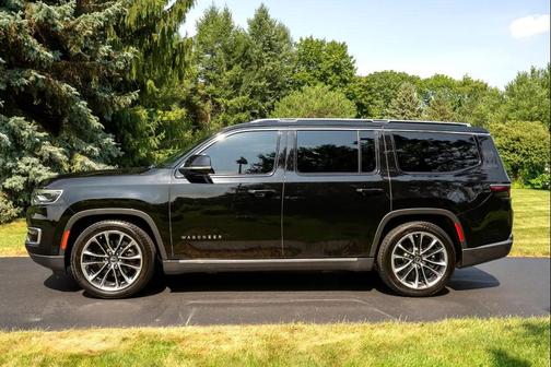 2022 Jeep Wagoneer Series III