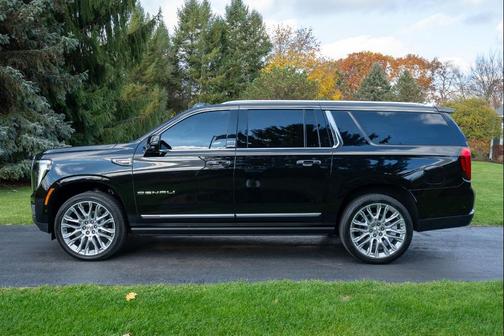 2025 GMC Yukon XL Denali