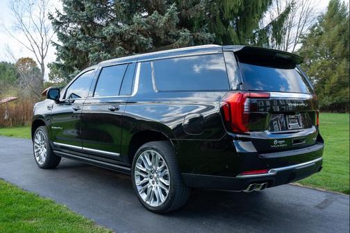 2025 GMC Yukon XL Denali
