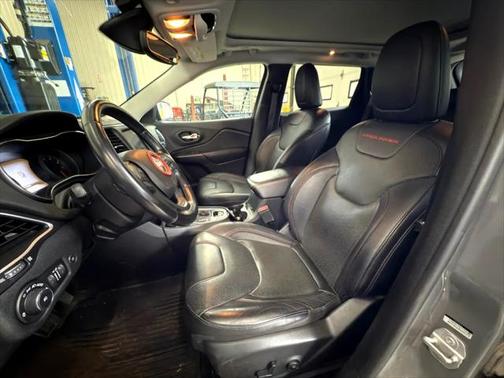 2019 Jeep Cherokee Trailhawk Elite
