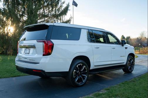 2023 GMC Yukon XL Denali