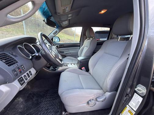 2012 Toyota Tacoma Base