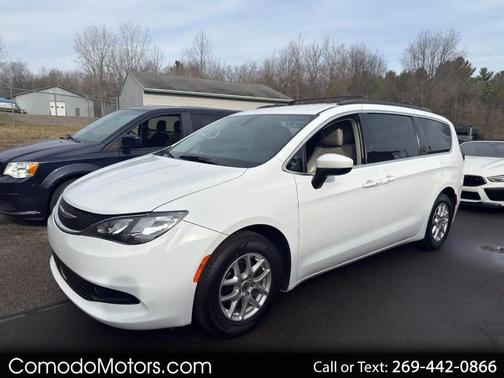 2021 Chrysler Voyager LXI