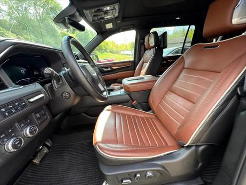 2024 GMC Yukon XL Denali Ultimate