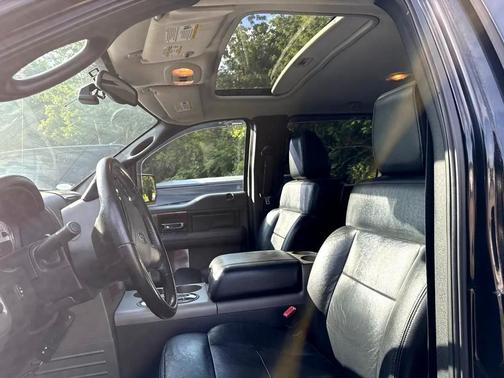 2005 Ford F-150 Lariat SuperCrew