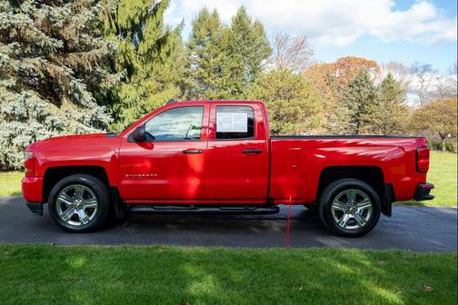 2018 Chevrolet Silverado 1500 Custom