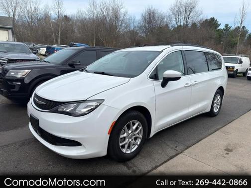 2021 Chrysler Voyager LXI