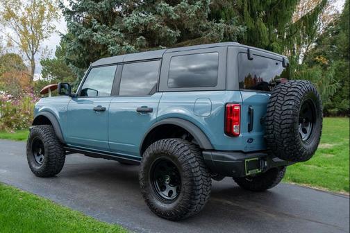 2022 Ford Bronco Black Diamond