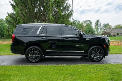 Onyx Black 2024 GMC Yukon Denali