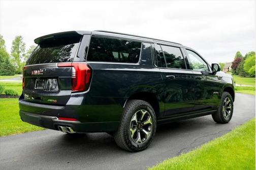 2025 GMC Yukon XL 4WD AT4 Ultimate