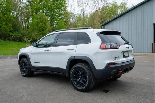 Bright White 2020 Jeep Cherokee Trailhawk Elite