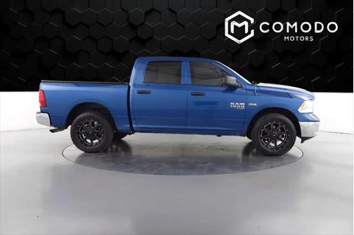 2019 RAM 1500 SLT