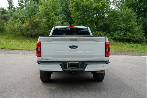 Oxford White 2023 Ford F-150 XLT