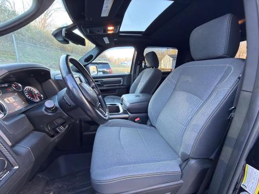 2021 RAM 1500 Classic SLT