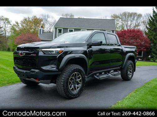 Black 2024 Chevrolet Colorado ZR2