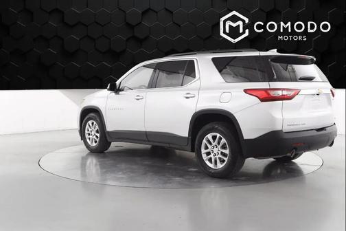 Silver Ice Metallic 2021 Chevrolet Traverse LT Leather