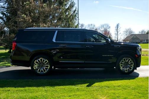 2024 GMC Yukon XL Denali Ultimate