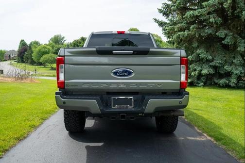 Silver Spruce 2019 Ford F-250 Lariat