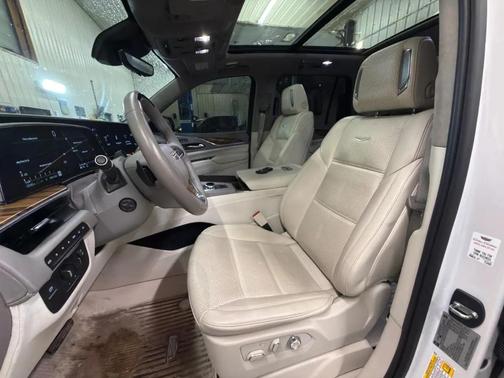 Crystal White Tricoat 2023 Cadillac Escalade Sport Platinum