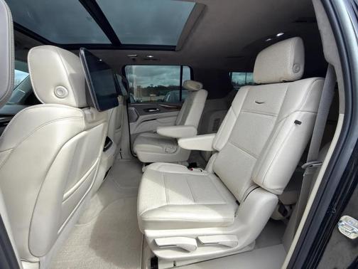 2023 Cadillac Escalade ESV Sport Platinum