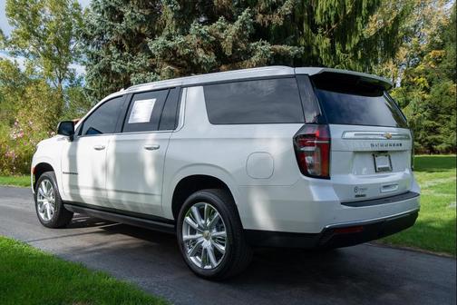 2024 Chevrolet Suburban 4WD High Country