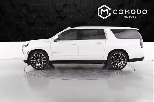 2025 Chevrolet Suburban 4WD High Country