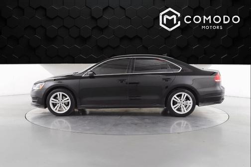 2013 Volkswagen Passat 2.0 TDI SE w/ Sunroof